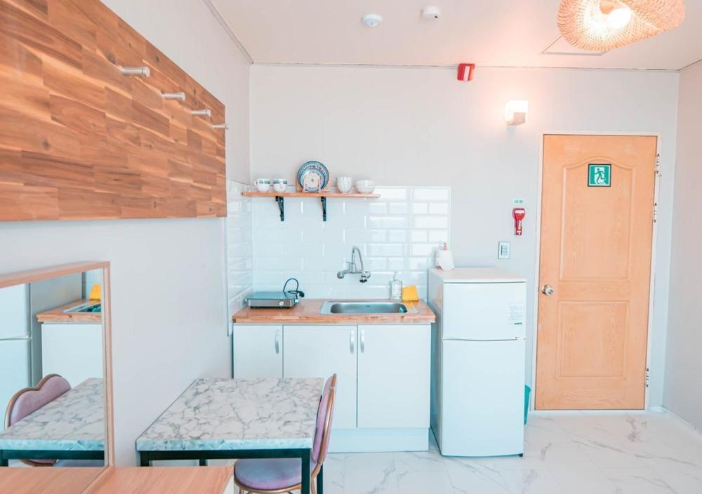 Gangneung Hostel Экстерьер фото